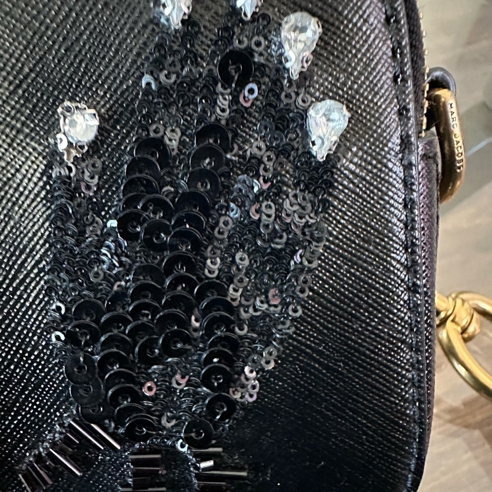 💎AUTHENTICATED MARC JACOB LIMITED EDITION CAMERA BAG💎 - Picture 6 of 15